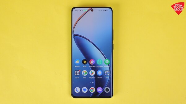 Рейтинг лучших смартфонов до 40 000 рублей: какой купить в мае 2024 — 3. Realme 12 Pro (12/512 ГБ). 2