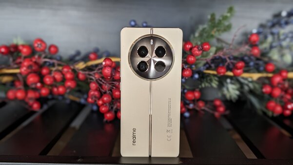 Рейтинг лучших смартфонов до 50000 рублей: какой купить в мае 2024 — 5. Realme 12 Pro+ (12/512 ГБ). 1