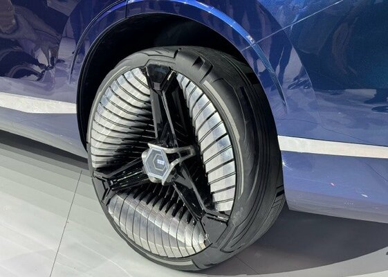 Geely показала автомобиль будущего — Galaxy Starship