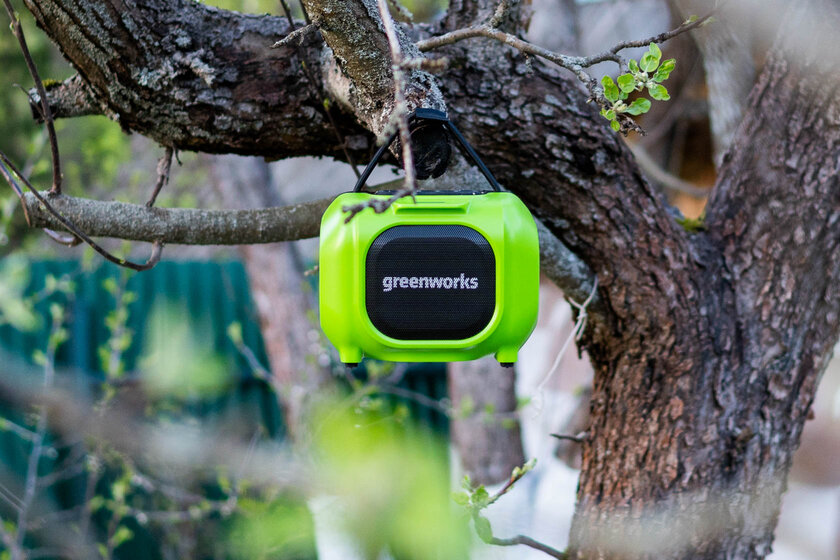 Эта колонка для дачи и стройки питается от аккумулятора газонокосилки. Обзор Greenworks GPT-MNBS 24V/220V