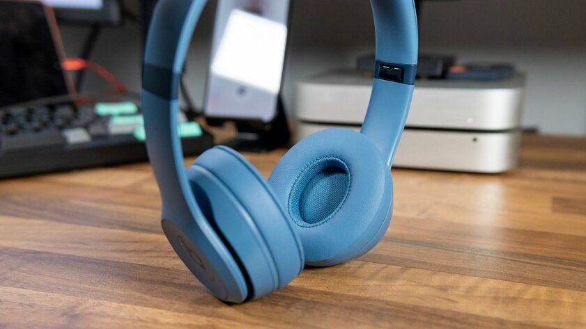 Спорьте или нет, но в этот раз Apple смогла — и адаптировалась под Android. Обзор Beats Solo 4 — Дизайн. 1