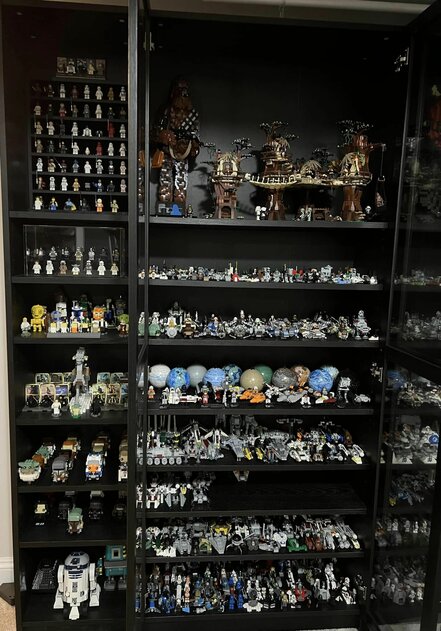 Так выглядит коллекция всех наборов по франшизе LEGO Star Wars с 1999 по 2023 год