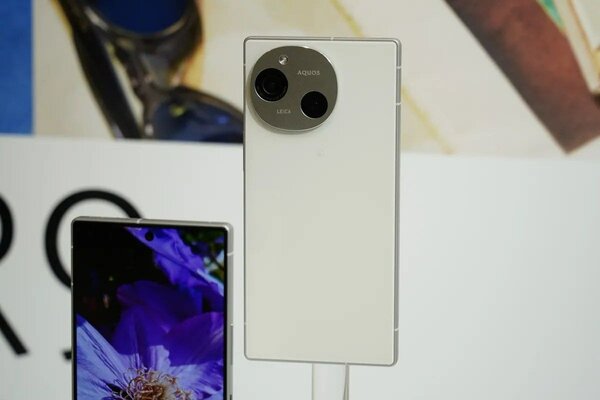 Представлен Sharp Aquos R9: самобытный смартфон с камерой Leica