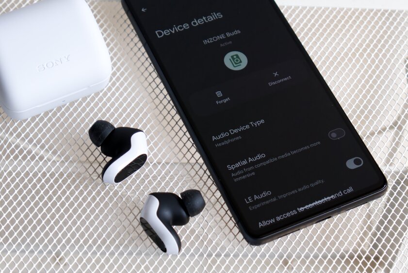 Обзор странных TWS-наушников Sony INZONE Buds, созданных для ПК и консолей. В этом есть логика