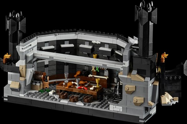 Смотрите, оно светится! LEGO выпустила конструктор крепости зла с Оком Саурона