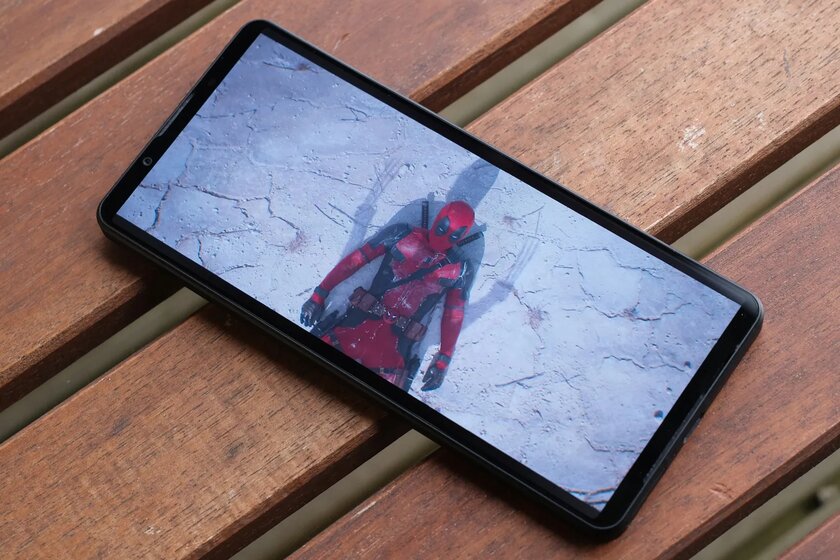 Sony уже не та — сдалась? Обзор Xperia 1 VI с изменившимися приоритетами — Экран и звук. 1