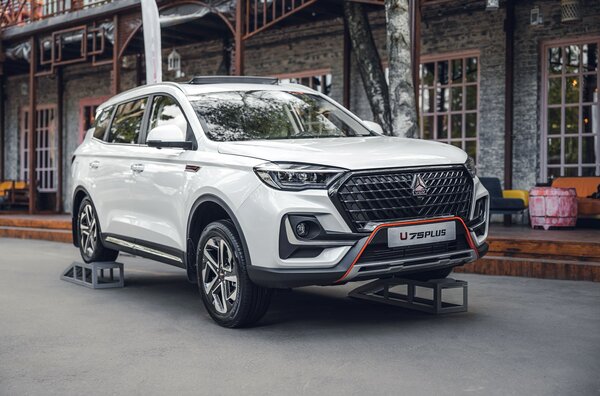 На российский рынок вышел новый автомобильный бренд VGV с двумя вместительными кроссоверами
