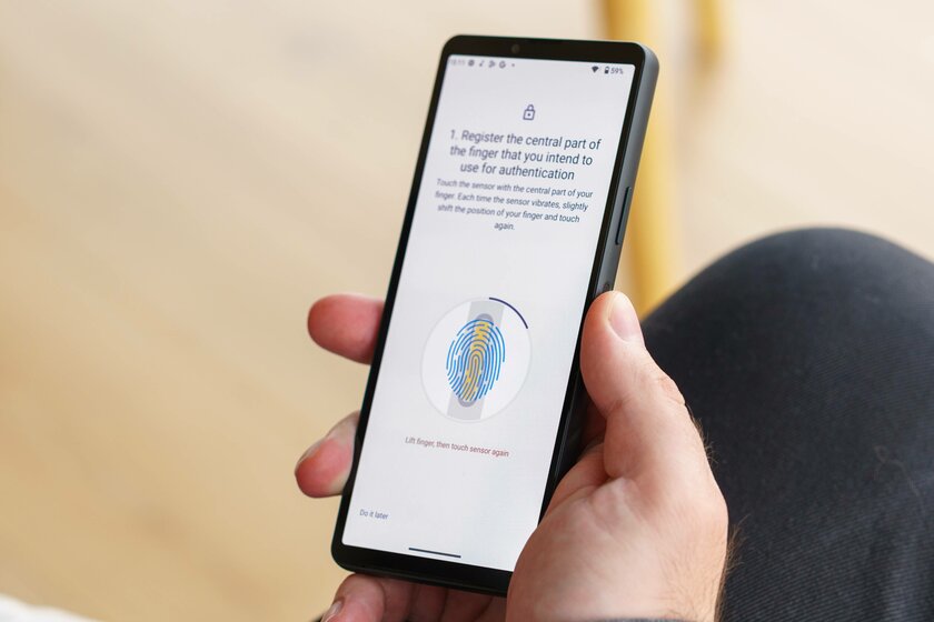 Обзор Xperia 10 VI: хотя бы здесь Sony не изменила своим традициям — Дизайн. 4