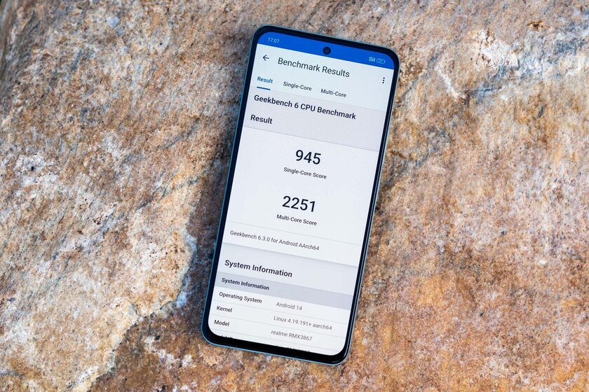 Дизайн по швейцарским лекалам. Обзор realme 12+ 5G — О производительности и системе. 1