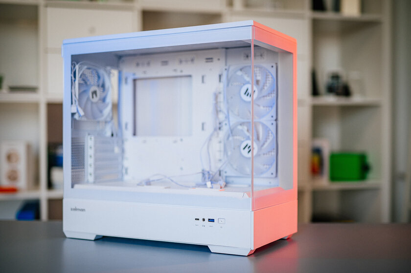 Обилие стекла, прочного металла и стиля: обзор полностью белого Zalman P30 White