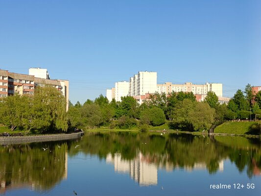 Дизайн по швейцарским лекалам. Обзор realme 12+ 5G — Оптическая стабилизация в среднем классе. 11