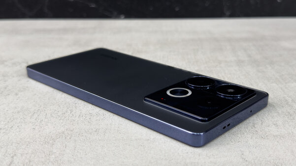 Если нужен привычный классический смартфон. Обзор Infinix NOTE 40