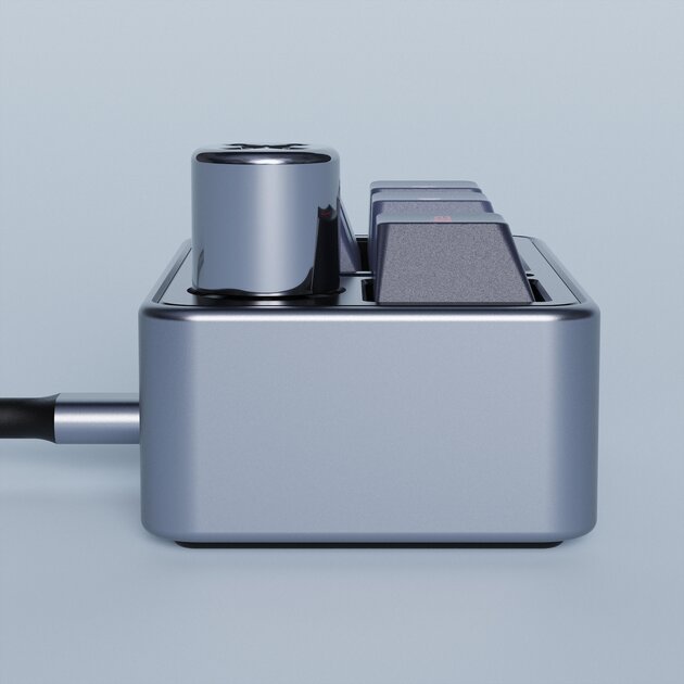 Инженер сделал отдельную микро-клавиатуру для управления музыкальным плеером