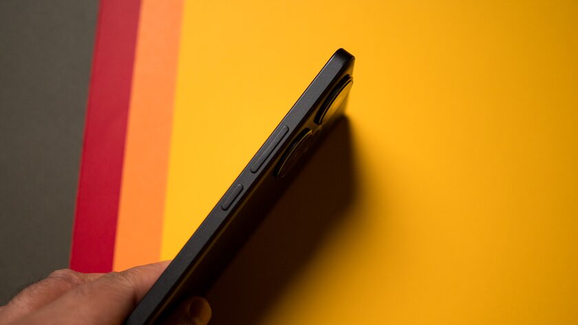 Впервые за долгое время у Xiaomi получился настоящий «убийца флагманов». Обзор POCO F6 — Дизайн. 4