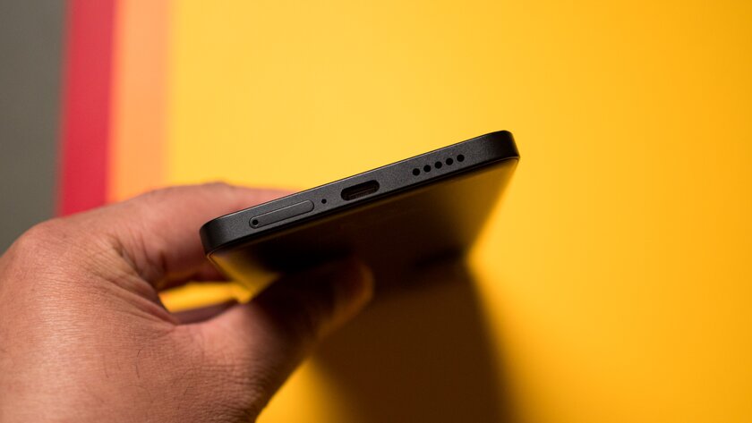 Впервые за долгое время у Xiaomi получился настоящий «убийца флагманов». Обзор POCO F6 — Дизайн. 5