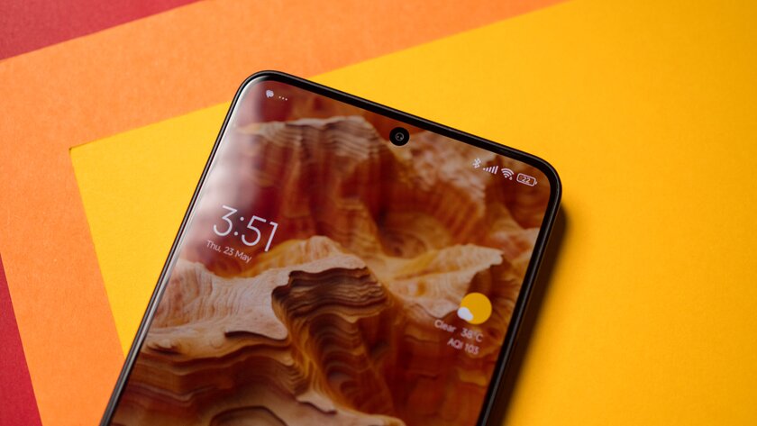 Впервые за долгое время у Xiaomi получился настоящий «убийца флагманов». Обзор POCO F6 — Дисплей. 2