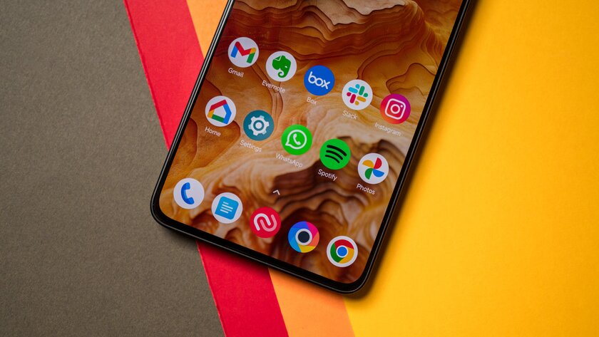 Впервые за долгое время у Xiaomi получился настоящий «убийца флагманов». Обзор POCO F6 — Дисплей. 3