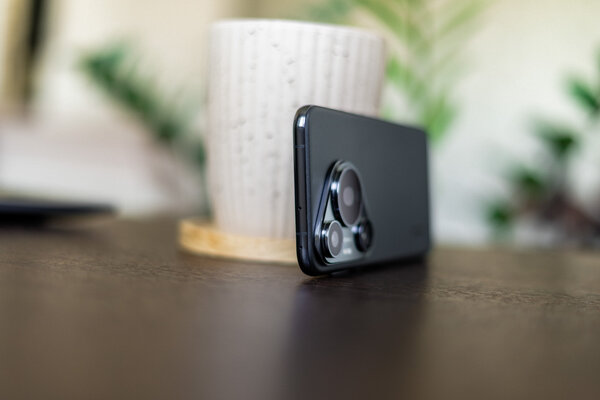 Обзор Huawei Pura 70 Pro: новая глава в истории фотофлагманов — Дизайн. 8