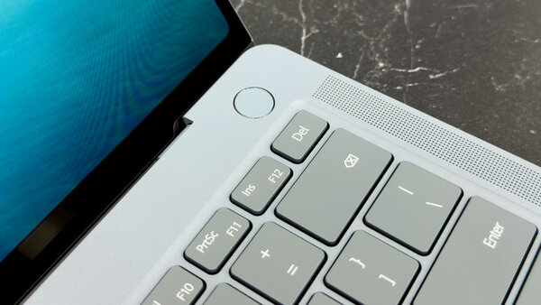 Когда топовый ноут прикидывается ультрабуком. Обзор Huawei MateBook X Pro (2024)
