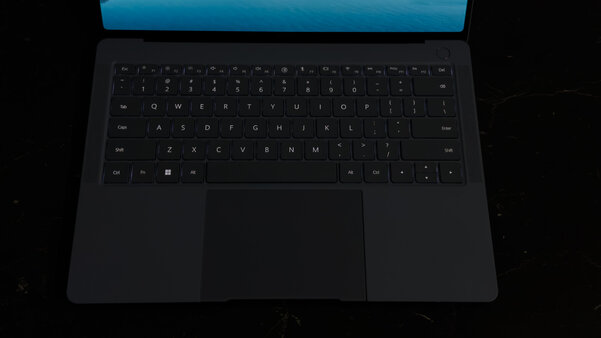 Когда топовый ноут прикидывается ультрабуком. Обзор Huawei MateBook X Pro (2024)