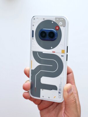 Nothing сделала Phone (2a) ещё уникальнее: Special Edition выглядит вызывающе стильно