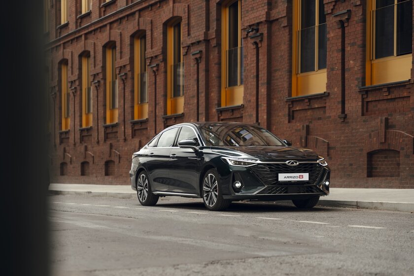 В России стартовали продажи Chery Arrizo 8 в базовой комплектации: всего за 2,6 млн рублей