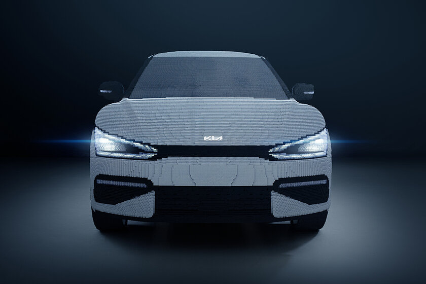 Энтузиасты построили полноразмерный автомобиль KIA EV6 из LEGO. На это ушло 350 тысяч кирпичиков