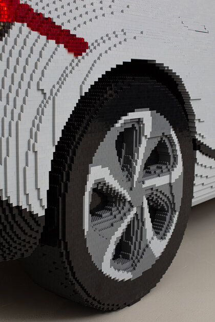 Энтузиасты построили полноразмерный автомобиль KIA EV6 из LEGO. На это ушло 350 тысяч кирпичиков