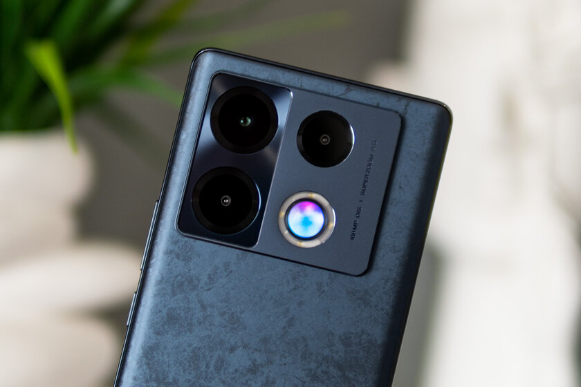 Заряжен со всех сторон. Обзор Infinix NOTE 40 Pro+ 5G — Внешний вид. 2