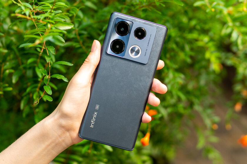 Заряжен со всех сторон. Обзор Infinix NOTE 40 Pro+ 5G — Внешний вид. 1