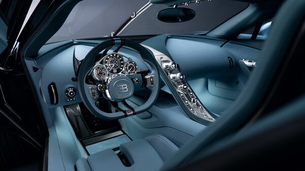 Прощай, культовый W16. Bugatti Tourbillon с двигателем V16 открывает новую эпоху