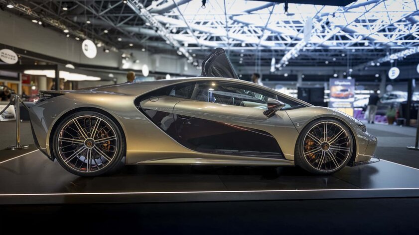 Это Bertone GB110 — единственный гиперкар, работающий на «мусоре»