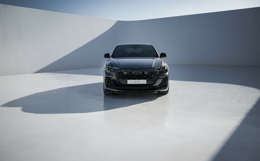 Это точно кроссовер? Audi представила новый RS Q8 с разгоном до сотни за 3,6 секунды