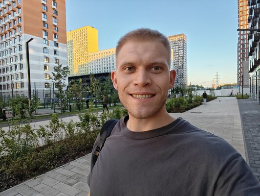 Броскость поменяли на строгость — вот что из этого вышло. Обзор realme GT 6 — Камеры. 26