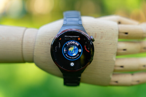 Титан делает лучше любые часы — смотрите сами. Обзор HUAWEI WATCH 4 Pro в космическом дизайне