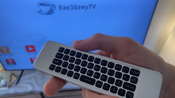 Никакой рекламы: энтузиаст показал смарт-телевизор на базе Linux