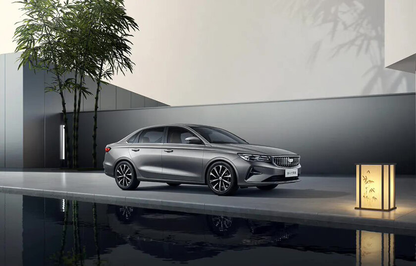 Представлен Geely Emgrand 2025 стоимостью от 9600 долларов