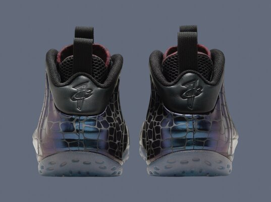 Коллаборация года: Nike представила кроссовки в стиле файтинга Tekken