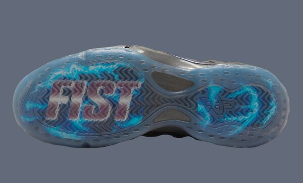 Коллаборация года: Nike представила кроссовки в стиле файтинга Tekken