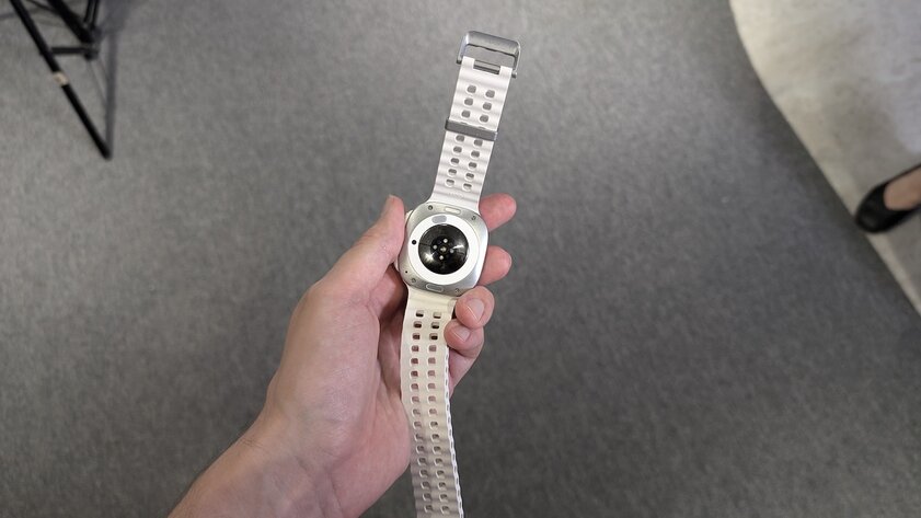 Контроль за здоровьем, стильный корпус и ИИ-функции: Samsung представила Galaxy Watch7 и Galaxy Watch Ultra