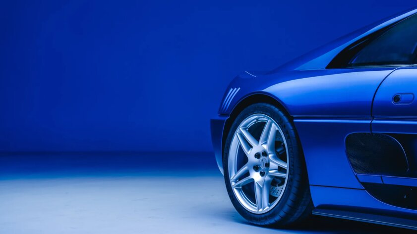 Представлен рестомод легендарной Ferrari F355: всего будет выпущено 55 автомобилей
