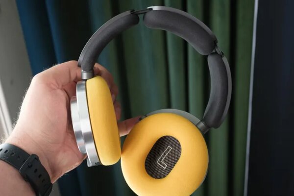 Не пылесос: Dyson представила наушники OnTrac с возможностью кастомизации