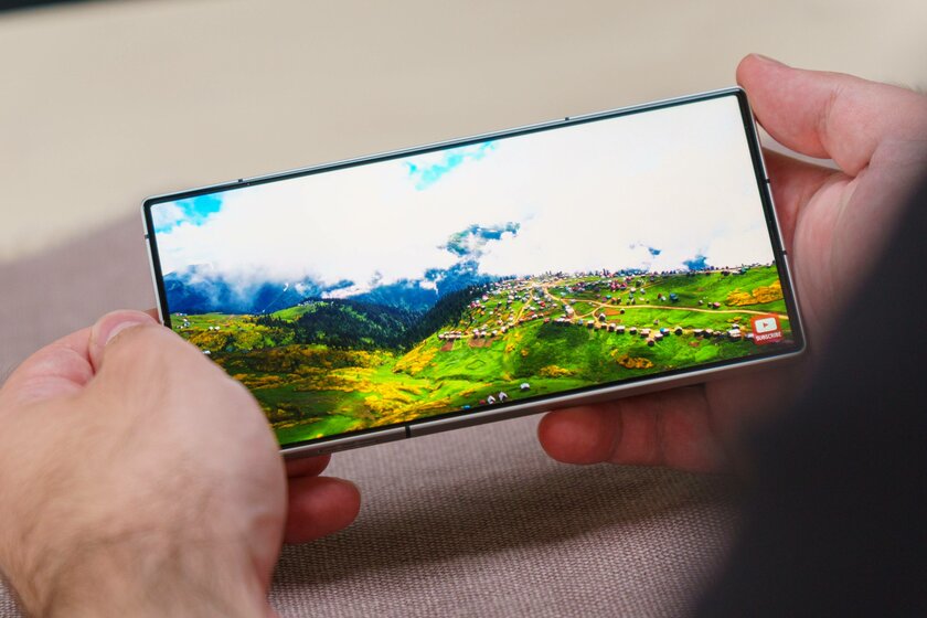 Сейчас это мощнейший Android-смартфон — на что он способен? Обзор nubia Red Magic 9S Pro — Дисплей. 2