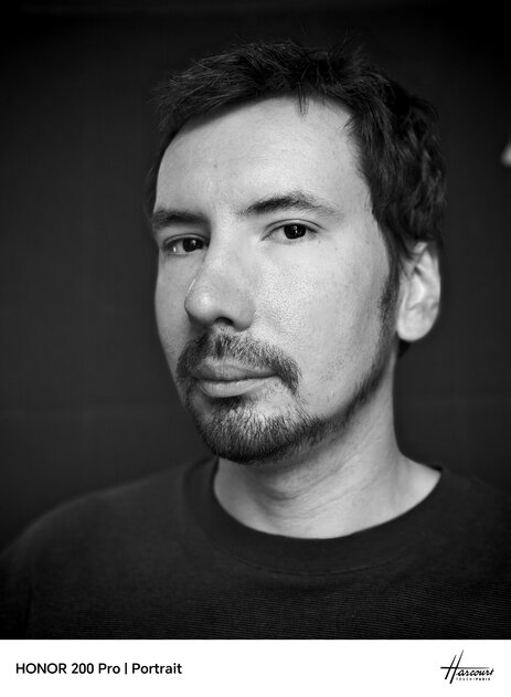 Портретная съёмка в домашних условиях: нужен только смартфон и немного фантазии