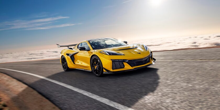 Chevrolet представила самый мощный Corvette в истории: его выпустят в 2025 году
