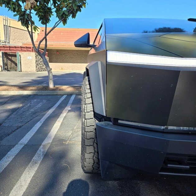 Единственный Cybertruck, за дизайн которого не стыдно: автолюбитель показал кастомный электропикап