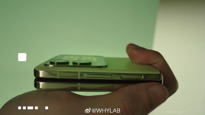 Huawei показала складной смартфон Nova Flip с квадратным экраном