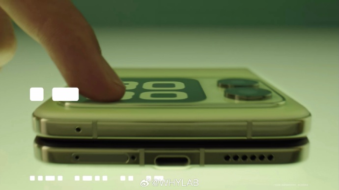 Huawei показала складной смартфон Nova Flip с квадратным экраном