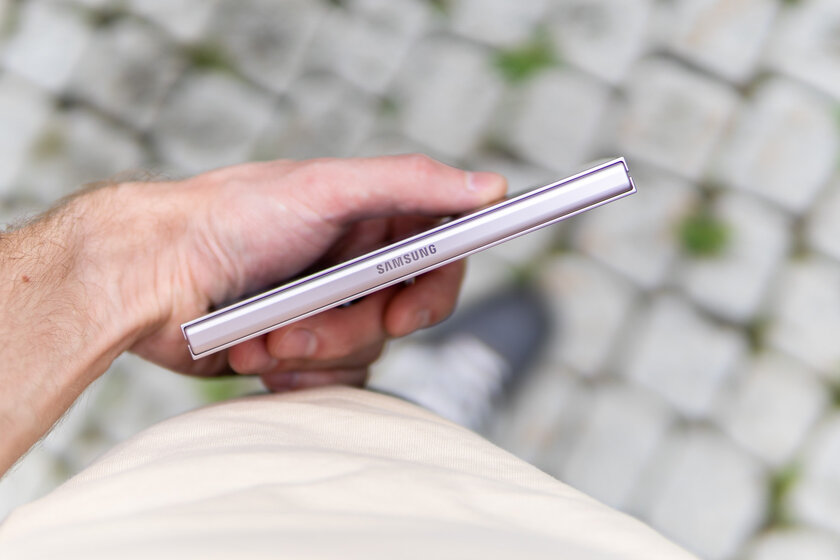 Складные смартфоны стали удобнее — наконец-то! Обзор Galaxy Z Fold6 — Внешний вид. 2