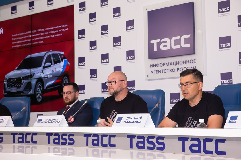 На Черри накатали 12 000 км за 5 дней: результат попал в Книгу рекордов России